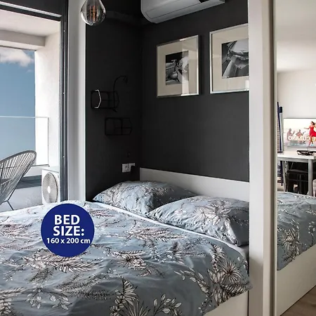 Apartmán Skyline Designer Flat, Ac & 24-7 Reception Bratislava