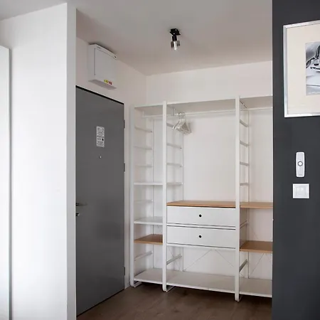 Skyline Designer Flat, Ac & 24-7 Reception Bratysława