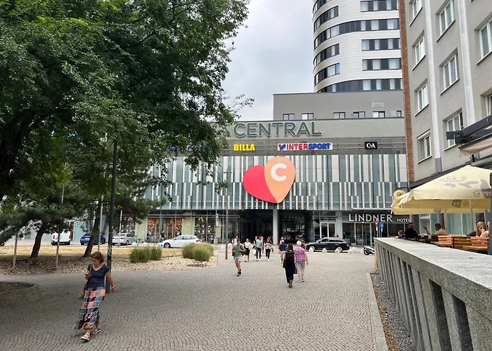 شقة Skyline Flat Near Center By Richies براتسيلافا